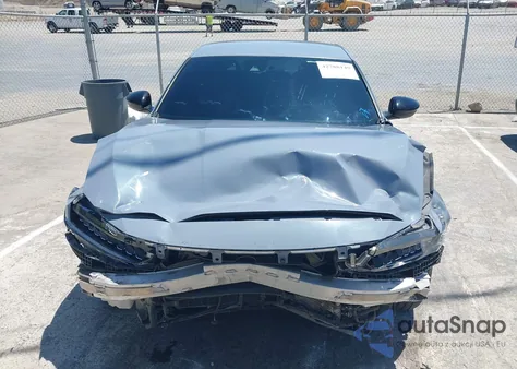 2022 Honda Accord Hybrid Sport z USA, uszkodzony, nr VIN 1HGCV3F24NA012714